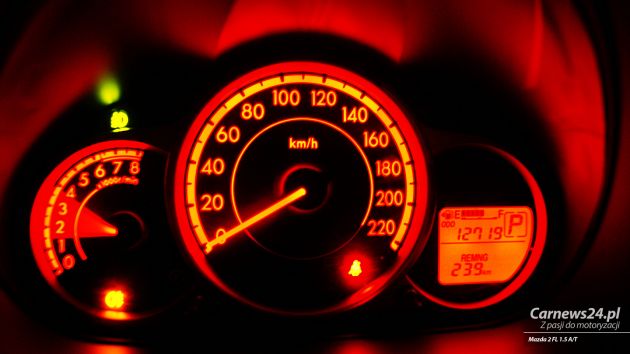 Mazda 2 FL 1.5 MZR Exclusive Plus A/T
