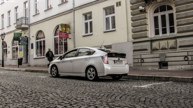 Toyota Prius FL 1.8 HSD Prestige
